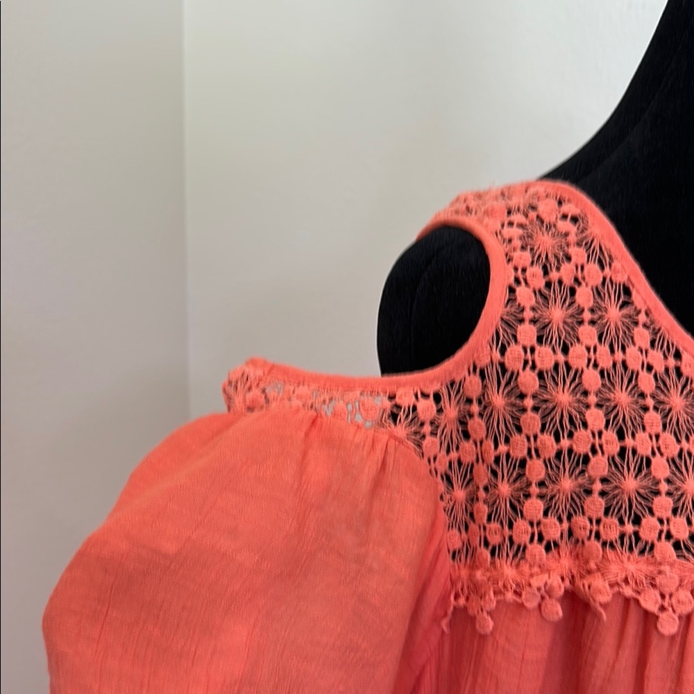 Elegant Coral Cold Shoulder Dress - Picture 2 of 12